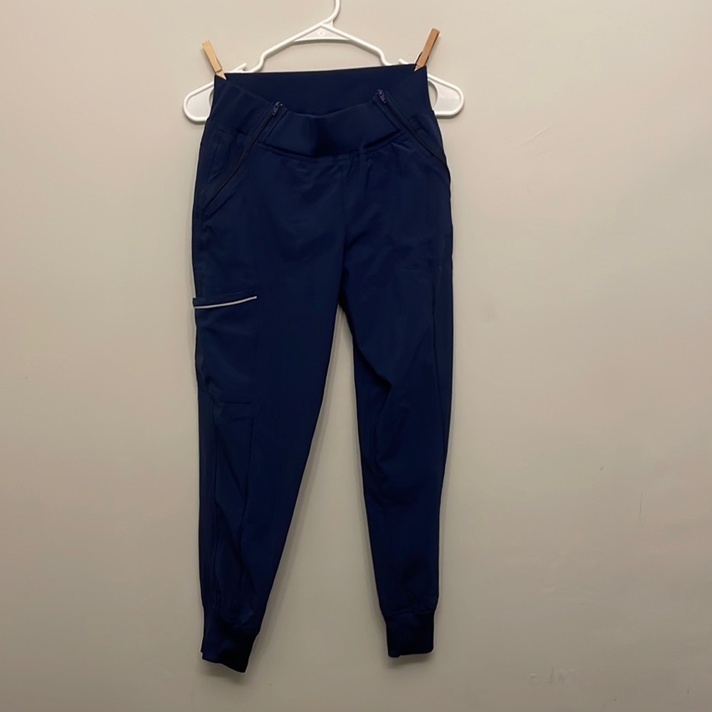 Navy scrub joggers